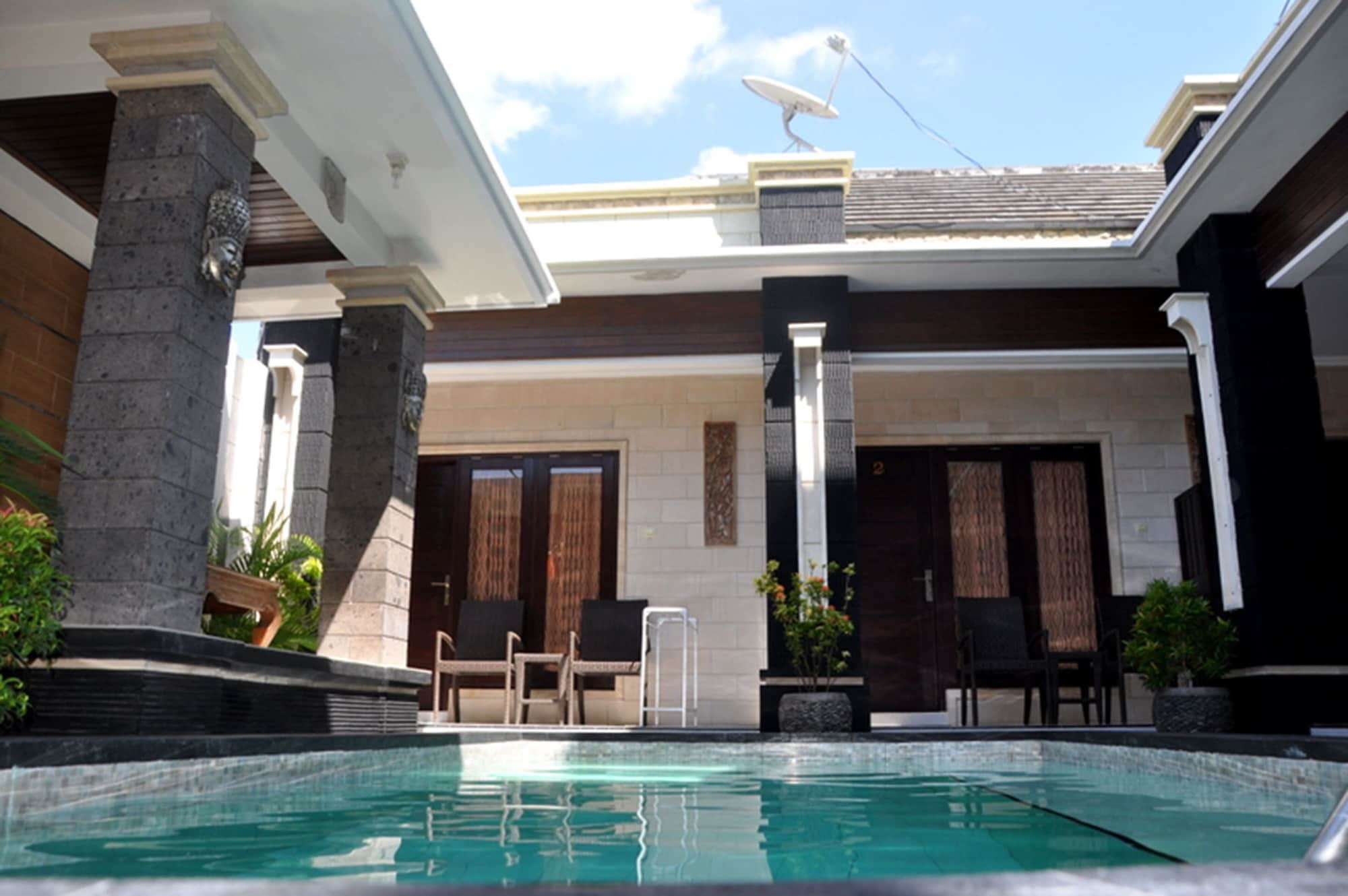 Hotel Denays House Jimbaran Exterior foto